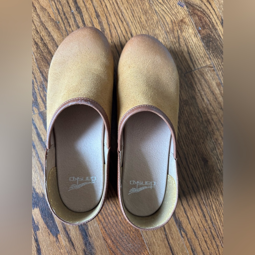 Dansco Honey Brown Clogs
